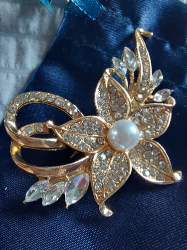 Vintage style gold coloured