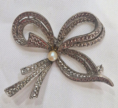 Vintage silver tone ribbon - tone,