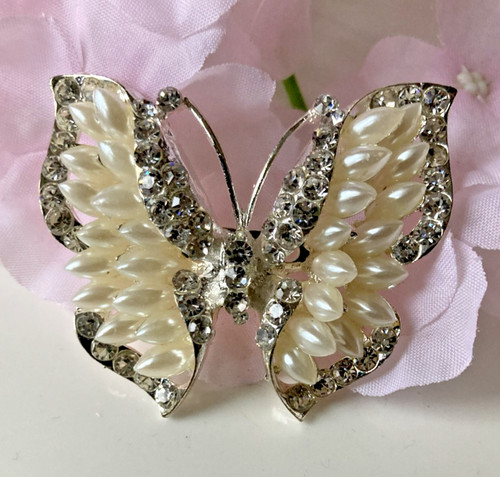 Large faux pearl diamante - faux,