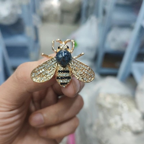 Bee brooch women - bee, rhinestone