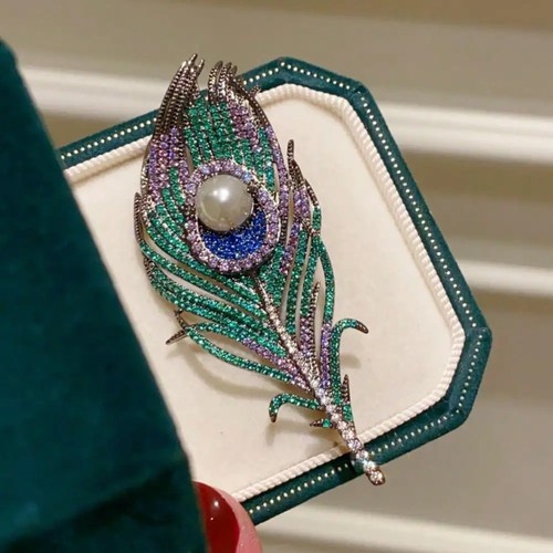 Silver peacock feather brooch - silver,