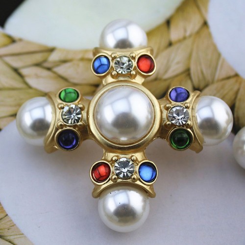 Baroque pearl cross - pearl, pin