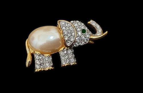 Vintage gold tone rhinestone - vintage,